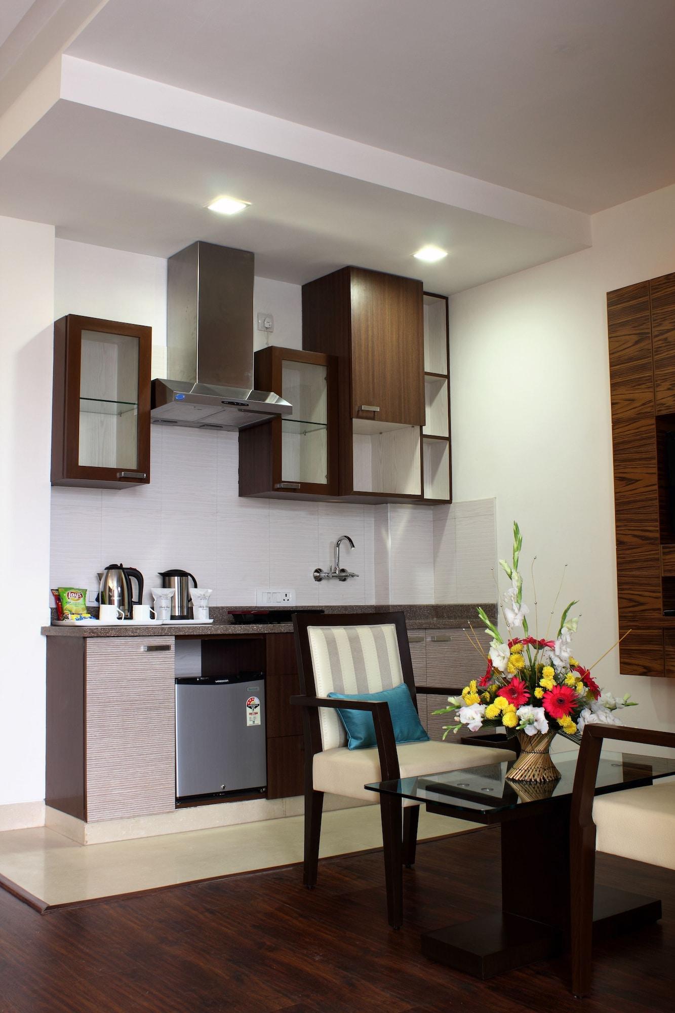 Stately Suites Mg Road Gurgaon Buitenkant foto